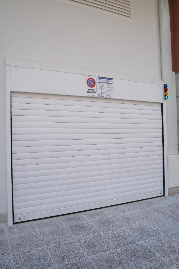 La Perla Di Bari - Private Parking Daire Dış mekan fotoğraf